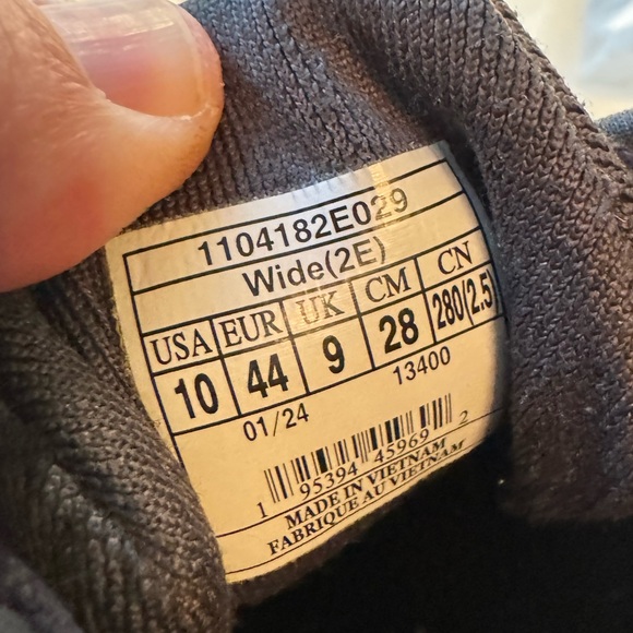 Brooks High End Ghost 16 Trail Running Men's 10 Black Running Shoes NICE - Picture 7 of 8